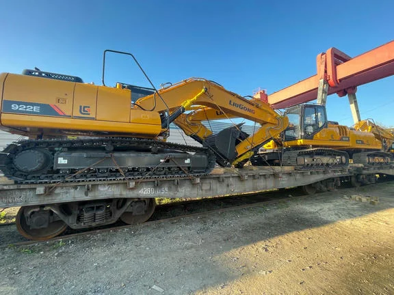 Перевозка негабаритной дорожно-строительной техники морским и железнодорожным транспортом - Фото 3